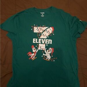 7-Eleven Green Christmas Graphic T-Shirt